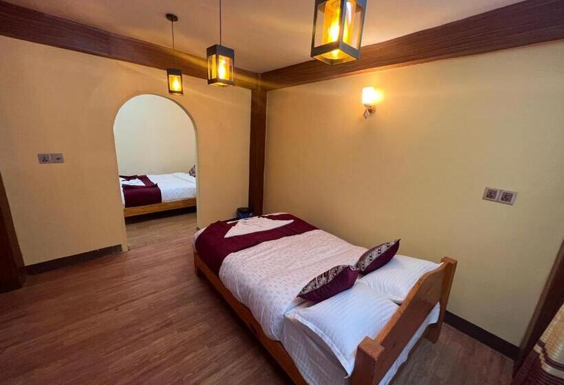 اتاق خانوادگی, Hill Side Guest House And Restaurant