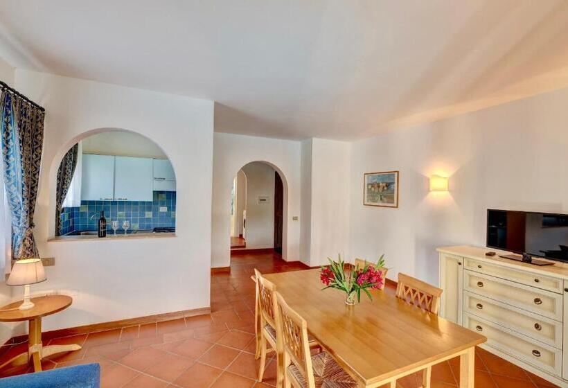 Вилла 1 Спальня, Villas With Air Conditioning And Shared Pool, Just A Few Minutes From La Pelosa Beach