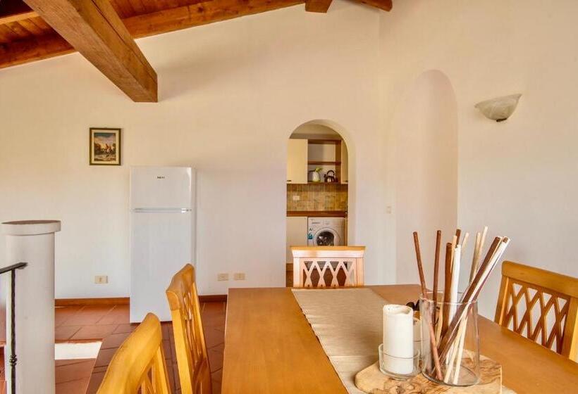 Вилла 2 Спальни, Villas With Air Conditioning And Shared Pool, Just A Few Minutes From La Pelosa Beach