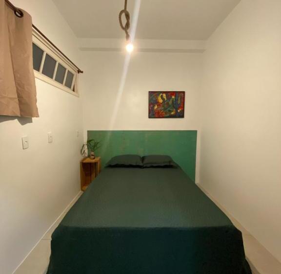 اتاق استاندارد با سرویس بهداشتی مشترک, Neighbor.hub Hostel & Coliving Floripa