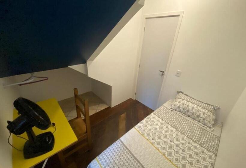 اتاق استاندارد یک تخته با سرویس بهداشتی مشترک, Neighbor.hub Hostel & Coliving Floripa