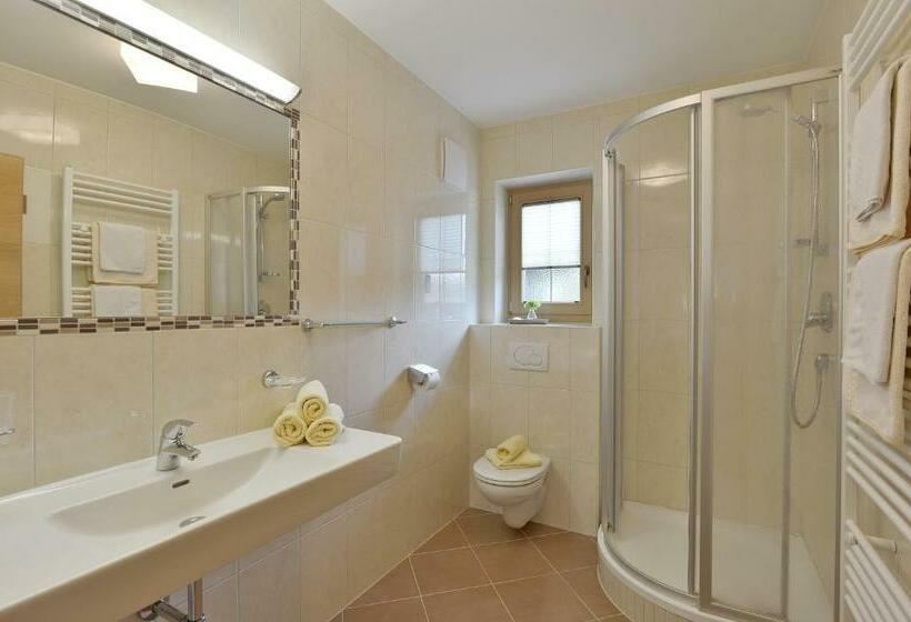 آپارتمان 1 خوابه با تراس, Ferienhaus Gredler
