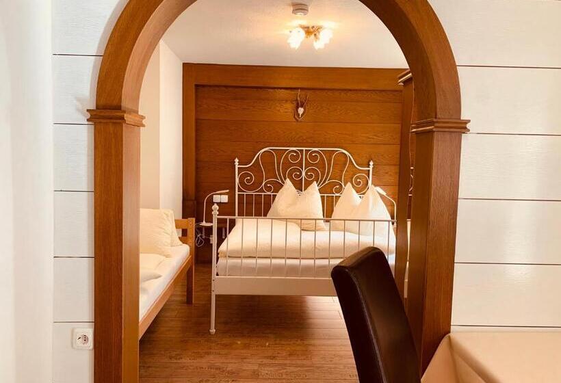 Трехместный Номер Стандарт с Балконом, Pension Jagerhof   Sommercard Inkl   5 Min Zum Hochzeiger
