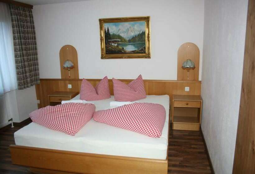 Номер Стандарт с Балконом, Landhotel Wolf