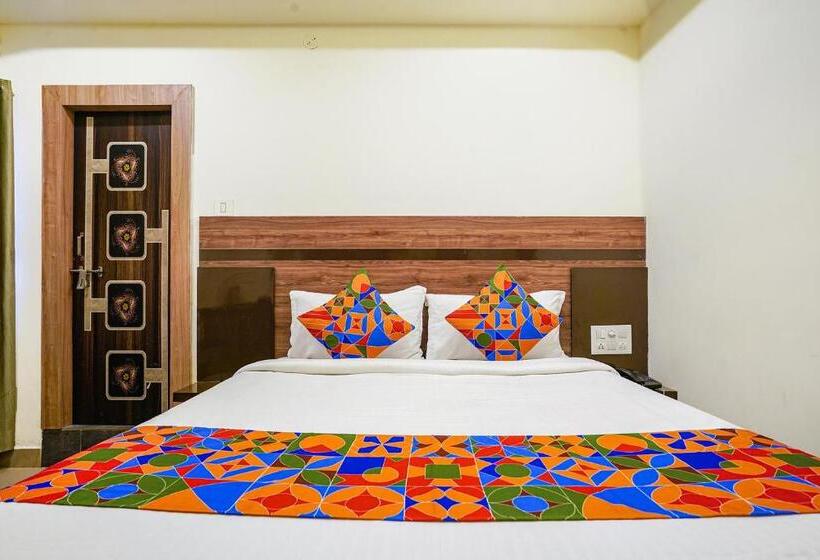 Номер Deluxe, Fabhotel Raj Vihar Residency