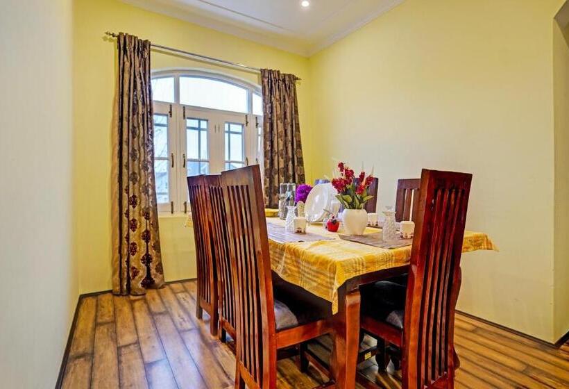 اتاق لوکس, O Lit Homestay