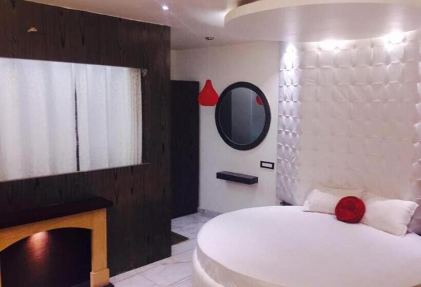 Номер Стандарт, The Royal, Sehore
