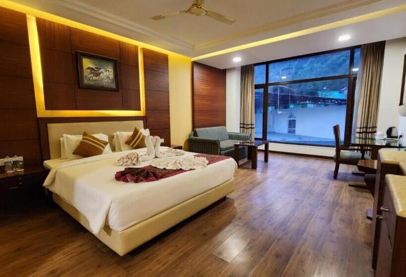이그제큐티브 스위트, Royal Ark   Kasauli