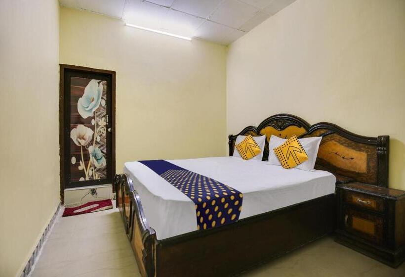 Трехместный Номер Классика, Spot On Raja Guest House