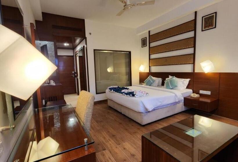 이그제큐티브 스위트, Royal Ark   Kasauli