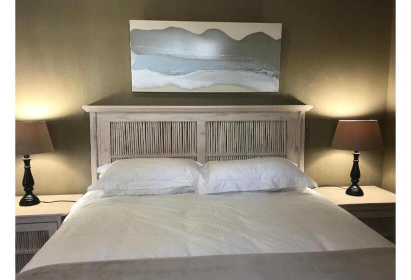 Family Suite, Blue Mountain View Cottages
