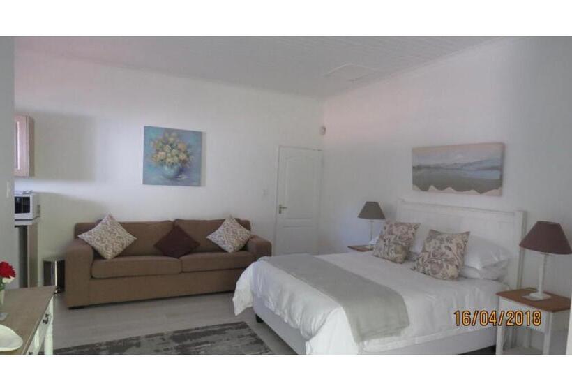 Номер Стандарт с Террасой, Blue Mountain View Cottages