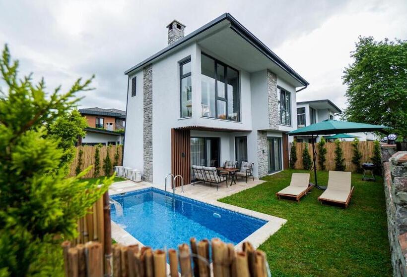 اتاق لوکس چهار تخته, Vital Home Sapanca Isıtmalı Havuzlu Villa&bungalov