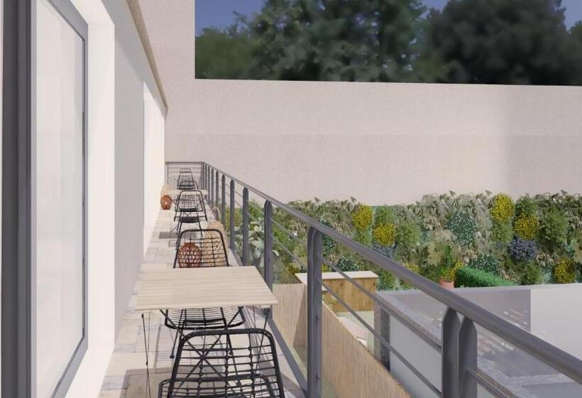 اتاق لوکس با بالکن, Hôtel A Stretta