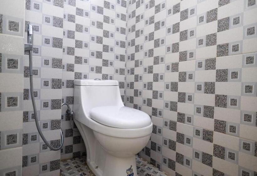 Номер Deluxe, Reddoorz Syariah Near Gerbang Dieng 2