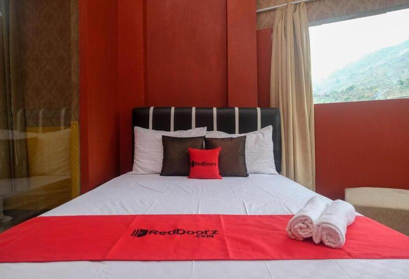Семейный Номер, Reddoorz Syariah Near Gerbang Dieng 2