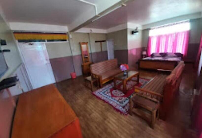 디럭스 룸, Tourist Hut Arunachal Pradesh