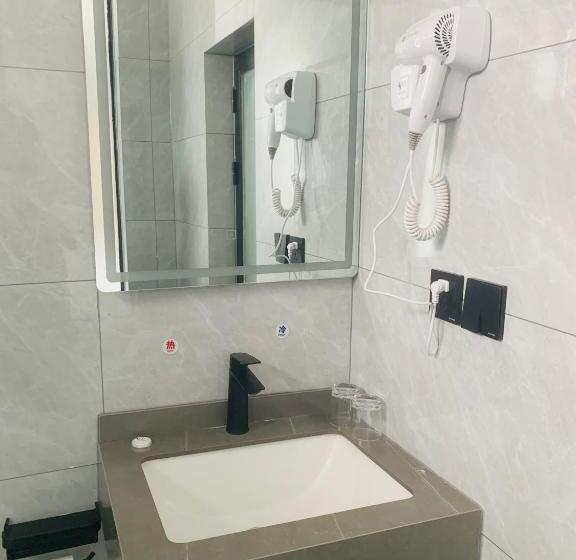 Люкс 2 Спальни, Zebulun