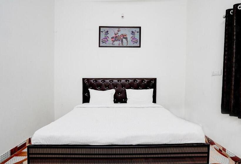 三人经典房间, Oyo Hotel Love Bite