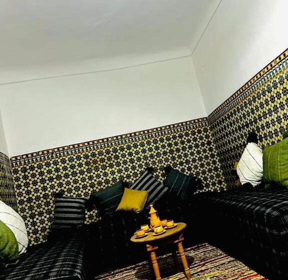 اتاق استاندارد سه نفره, Riad Zahrae Marrakech