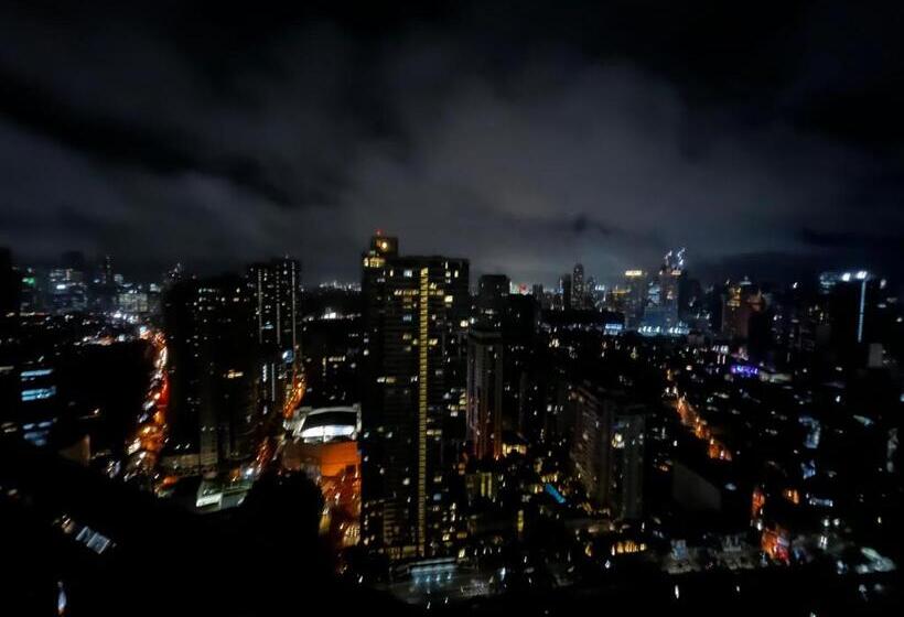 침실 1개 발코니 아파트, Prime Posh Downtown Condo