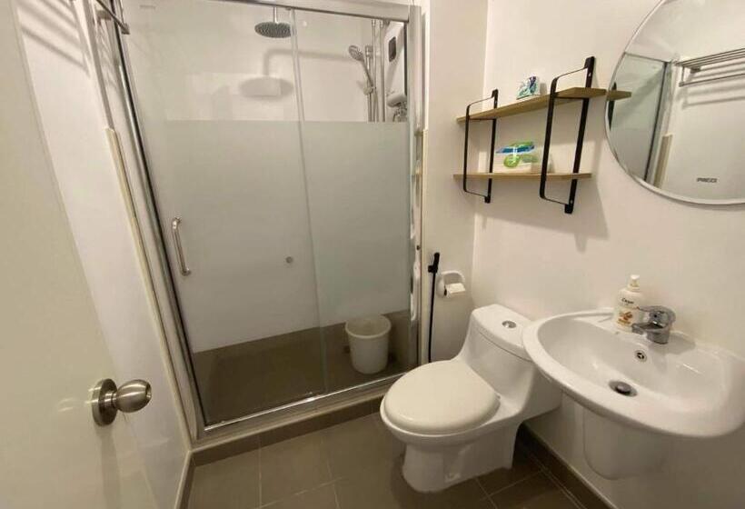 استودیوی استاندارد, Serin S Escape Tagaytay   Serin East Tower 2
