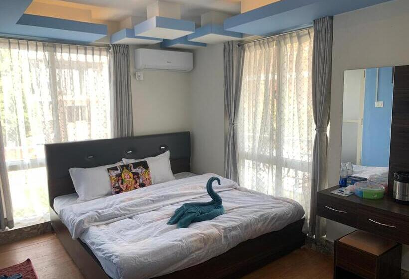 اتاق لوکس, Spark International Health Resort Pvt. Ltd