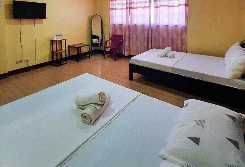 4인용 스탠다드 룸, Reddoorz @ Johsons Pension House Butuan City