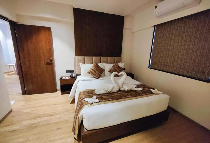 Президентский Люкс, Regenta Place Igatpuri