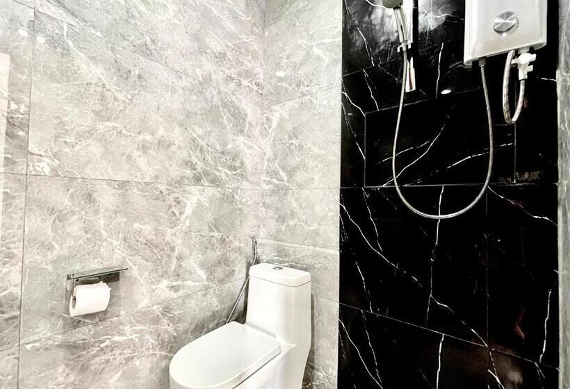 اتاق لوکس با بالکن, Sky City View Appartements Sihanoukville