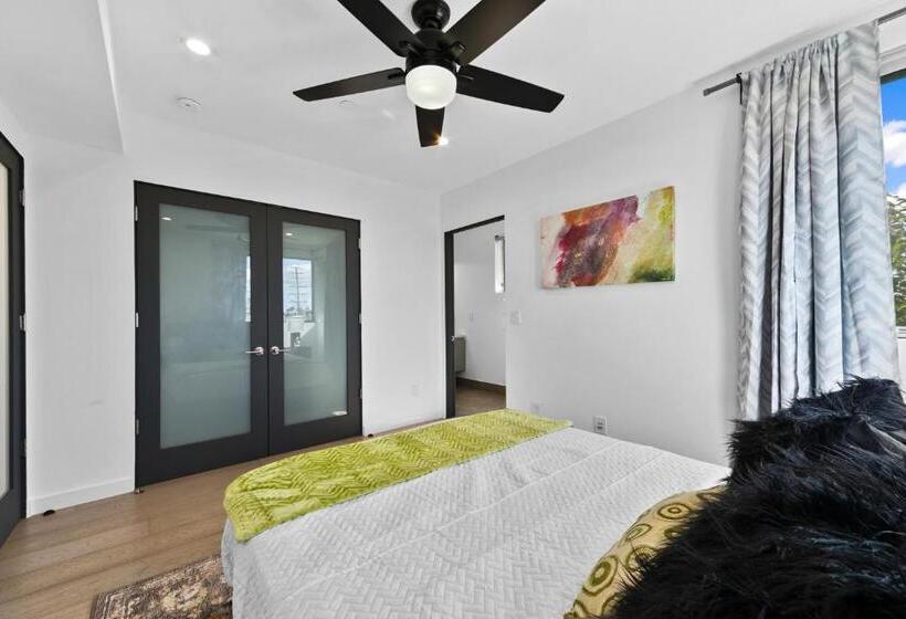 침실 2개 아파트, Modern Luxury 2 Bed 3 Bath Home In West Hollywood