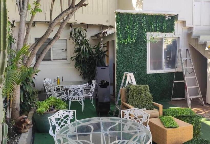 سوئیت با بالکن, La Casona Penthouse Mansión