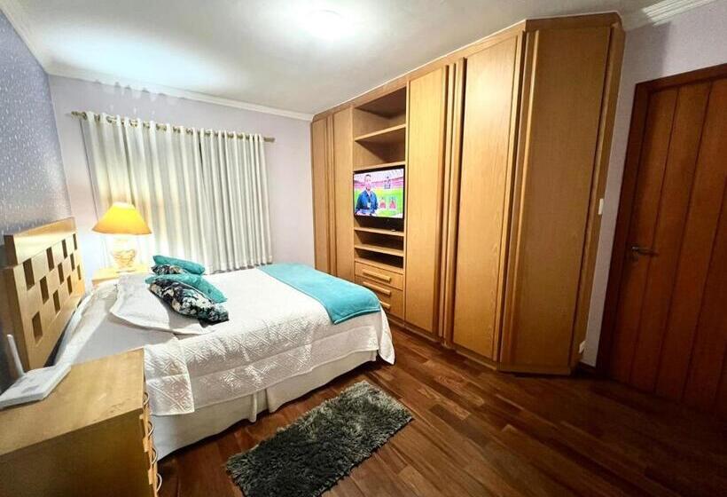 اتاق لوکس با بالکن, Recanto Ninho Verde Village