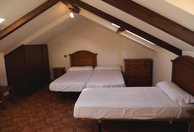 스탠다드 트리플 룸, Hostal Corper Navalcarnero