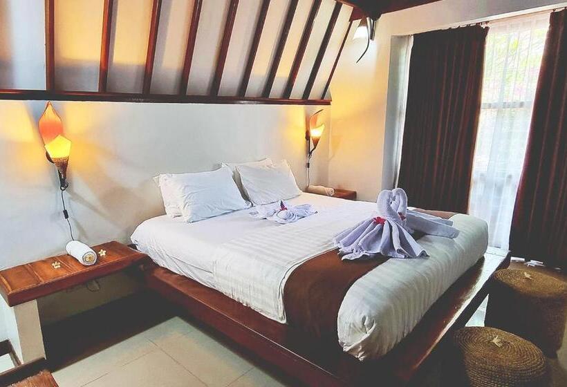 Quarto Familiar, Bale Kampung