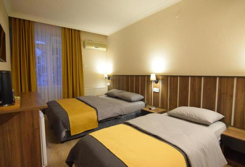 스탠다드 트리플 룸, Cord Hotel & Resort