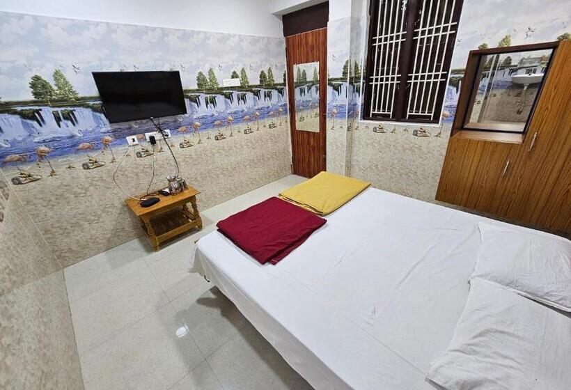 غرفة قياسية, Arunachala Guest House