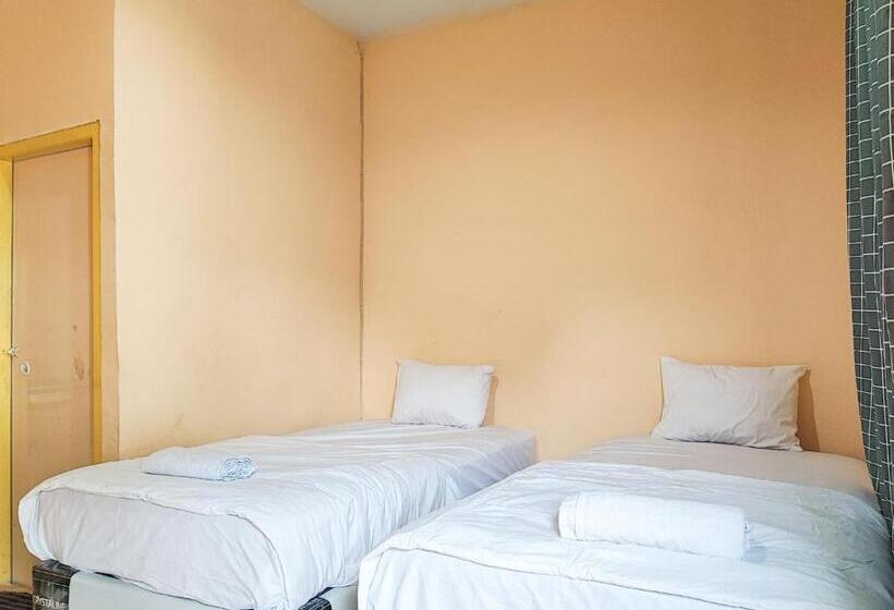 Номер Стандарт, Reddoorz Syariah Near Terminal Alam Barajo Jambi