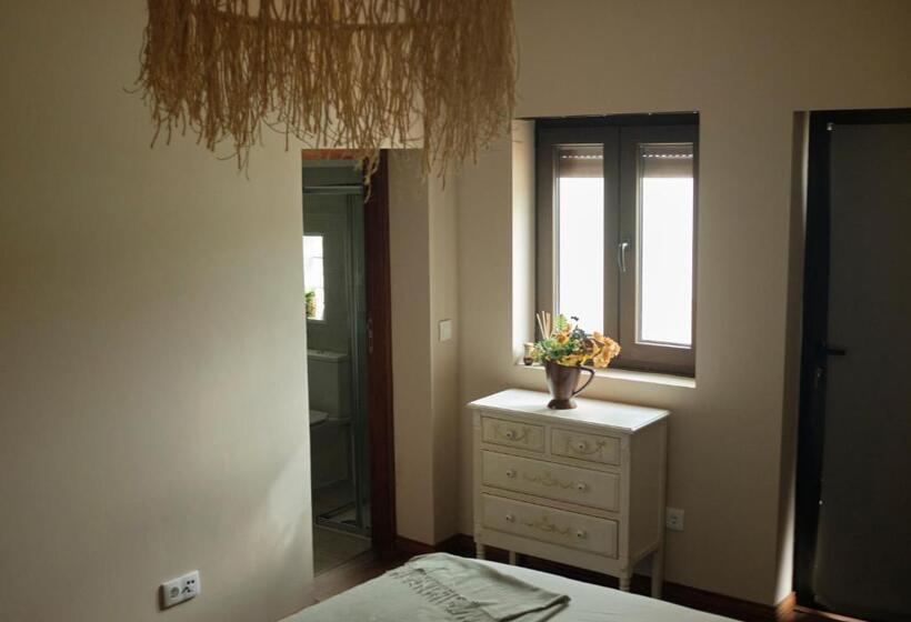 Дом 4 Спальни, Palmeiras Beach House   Santa Cruz