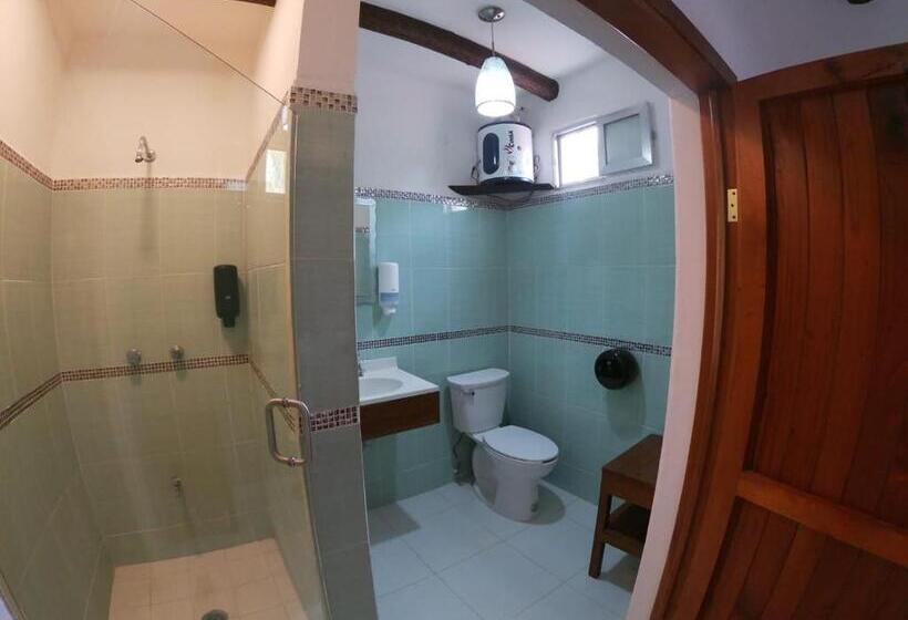 استودیوی استاندارد, Villas Marilu