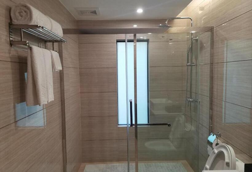 Family Suite, Monmonboutique