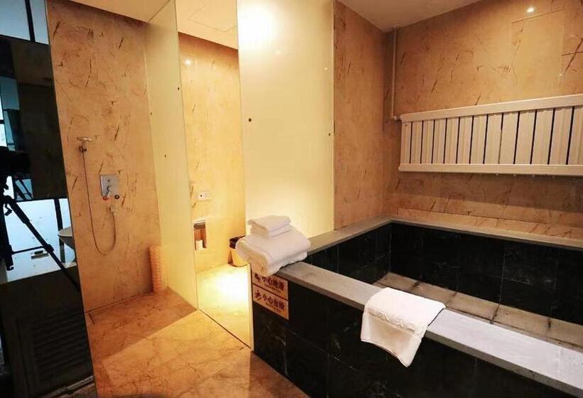 Номер Deluxe, Rainbow Valley Hot Spring