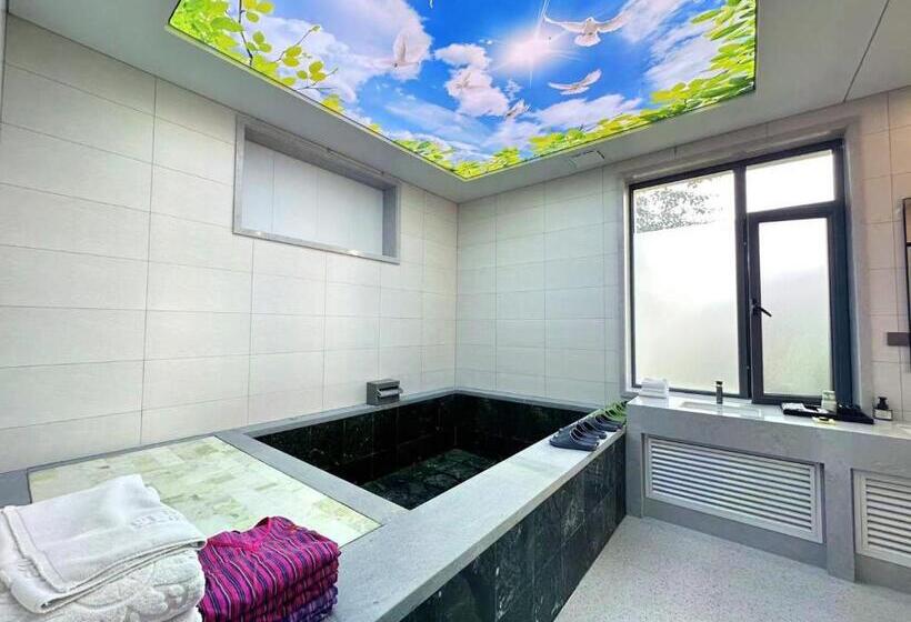 Трехместный Номер Комфорт, Rainbow Valley Hot Spring