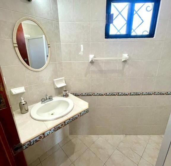 舒适三人间, Itzé Hostel Boutique   Progreso