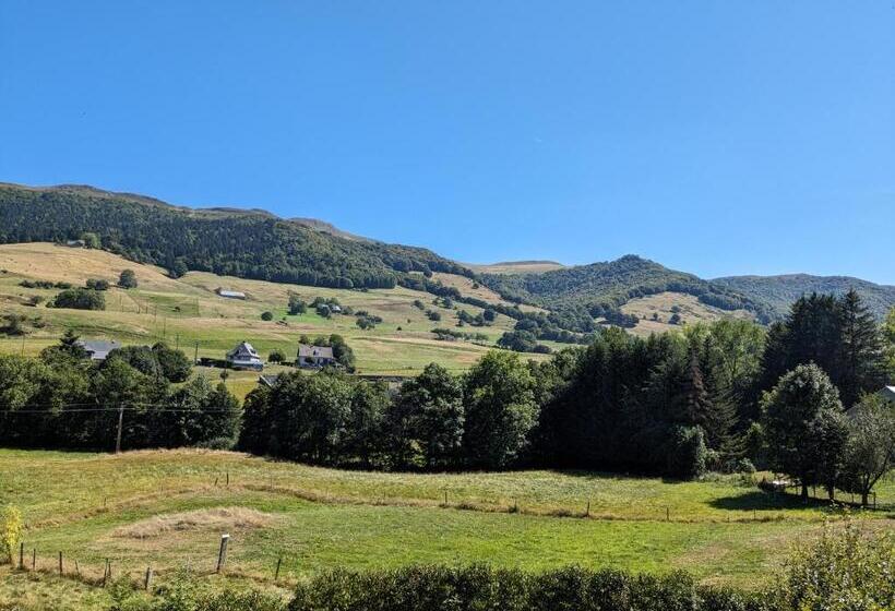 Quarto Estandar Vista Montanha, L Estive Du Claux