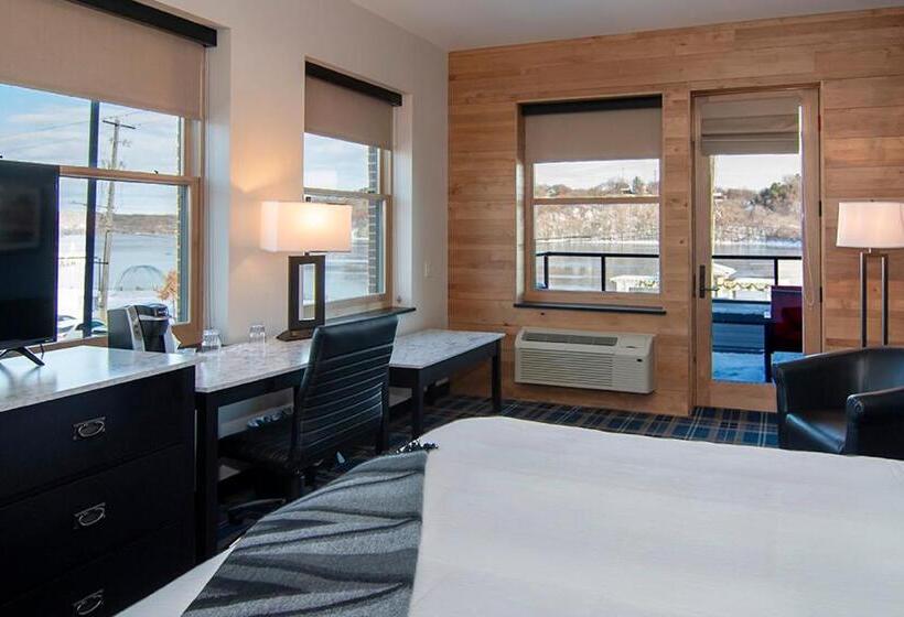 Люкс Вид на Реку, Water Street Inn