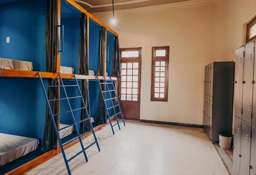 Cama em Quarto Compartilhado, Hostel Casarão Fronteira