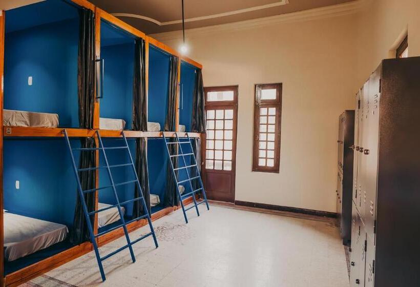 Cama em Quarto Compartilhado, Hostel Casarão Fronteira