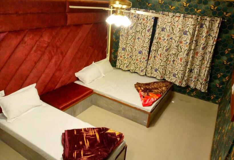 Трехместный Номер Классика, Rooma Holidays In Heaven