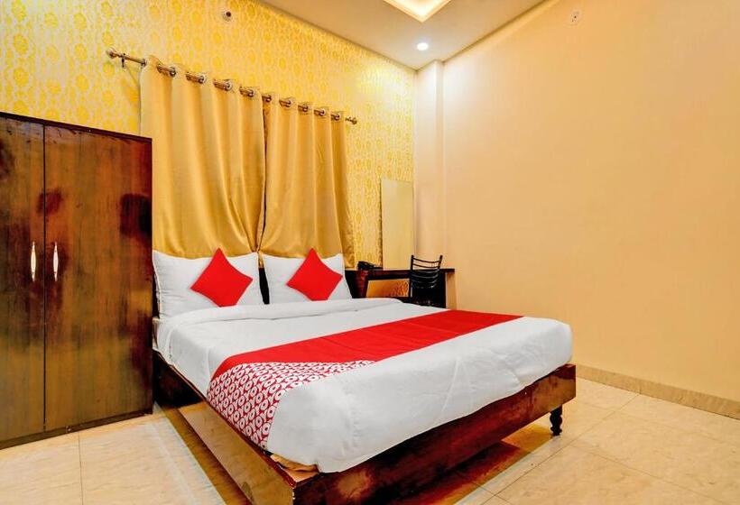 Трехместный Номер Классика, Oyo Hotel Darshini
